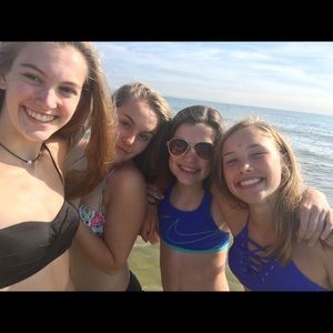 Meet your Posher, Audrey